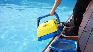 Robot nettoyeur de piscine